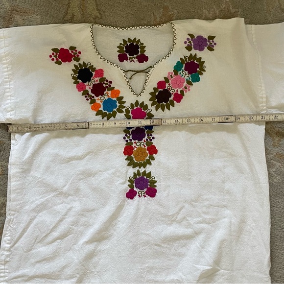 Embroidered Authentic Mexican Shirt M/L - Picture 8 of 10